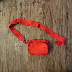 Offline sling bag